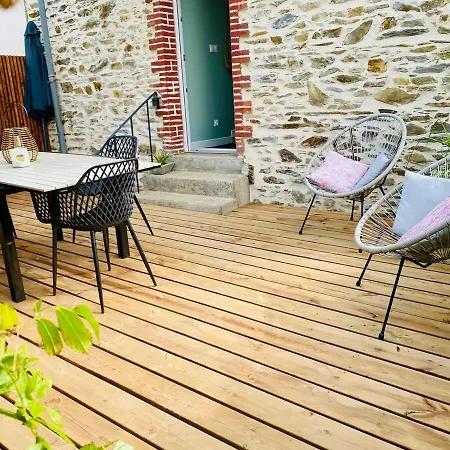 Comme Douce Parenthese *